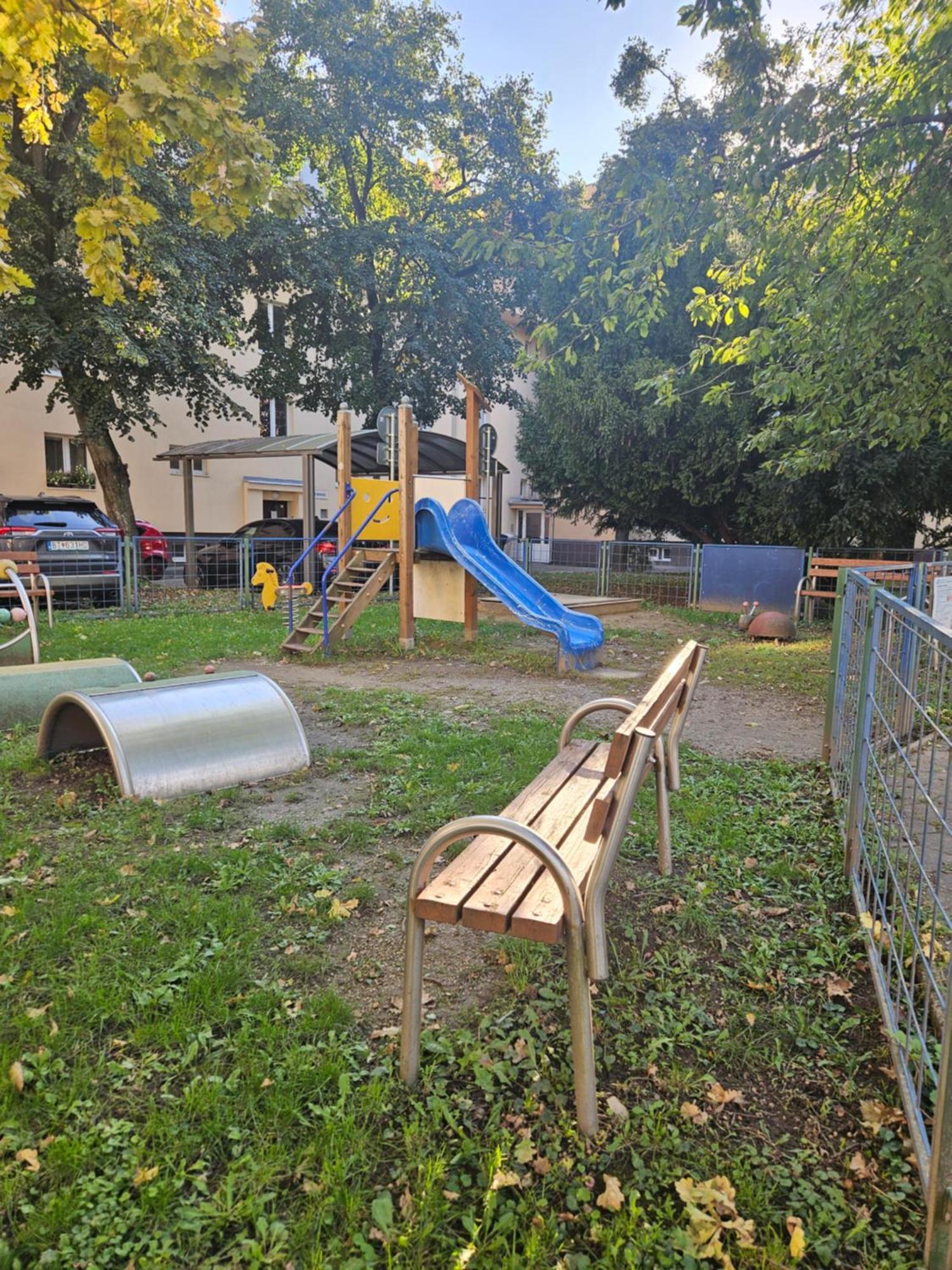 Luxusny Apartman Pri Nemocnici Kosice Luaran gambar